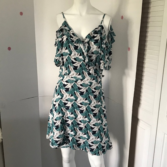 Entro Leaf Print Wrap Mini Dress Sz L (K-57) - Picture 2 of 6